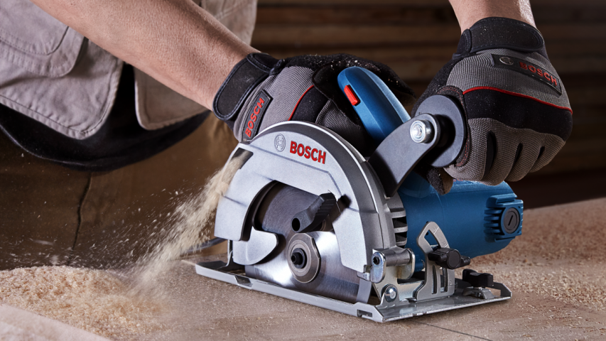 Ръчен циркуляр Bosch Blue GKS 600, снимка 2 - Кабелни ръчни циркуляри