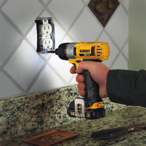 Акумулаторен винтоверт DeWalt DCF610S2, снимка 4 - Електроинструменти