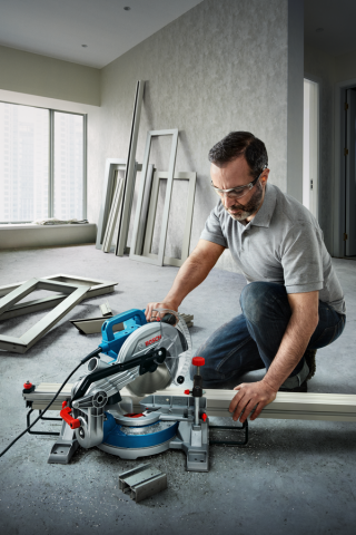 Настолен циркуляр Bosch Blue GСМ 216, снимка 5 - Настолни циркуляри