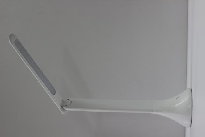 LED работна лампа бяла Кая 3W, снимка 2 - Лампи за бюро