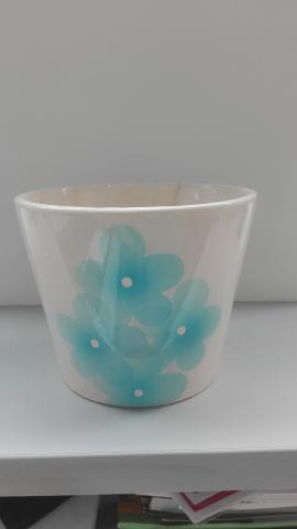 Кашпа синя с цвете Ф:15.5 см - Керамични кашпи