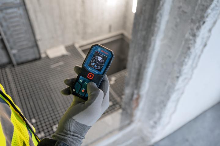 Лазерна ролетка Bosch GLM 40-31, снимка 4 - Лазерни ролетки