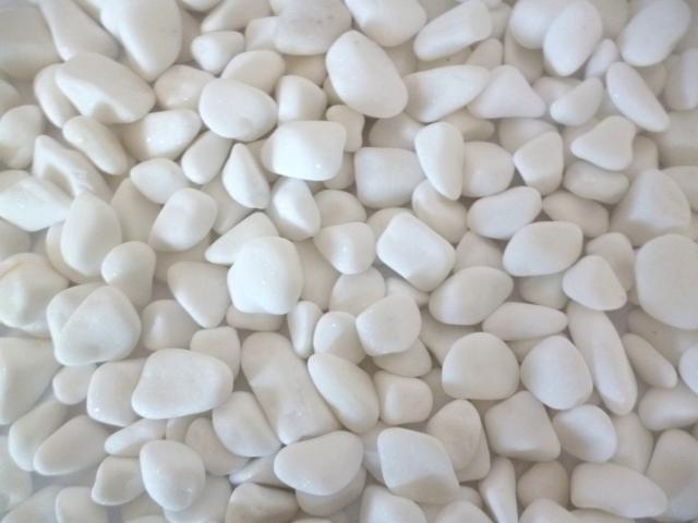 Бял мрамор 12-20мм 15 кг - Градински камъни