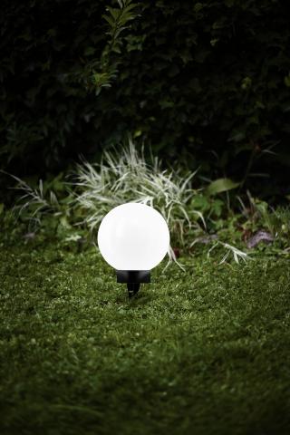 Солар LED бяла топка Ф150 2х0,06, снимка 2 - Соларни лампи