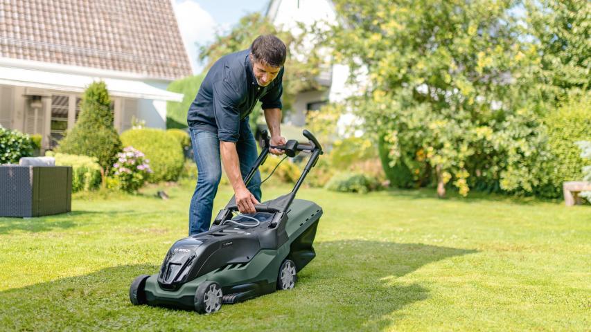Електрическа косачка Bosch AdvancedRotak 650, снимка 4 - Косачки