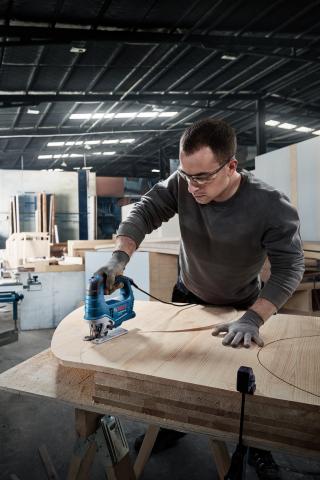 Прободен трион Bosch blue GST 750, снимка 3 - Кабелни прободни триони