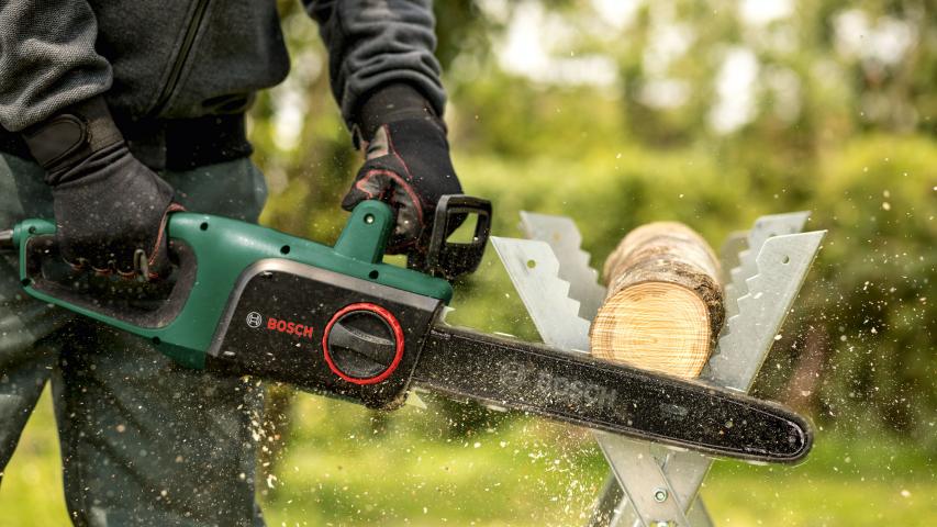 Електрически верижен трион Bosch UniversalChain 35, снимка 4 - Електрически верижни триони