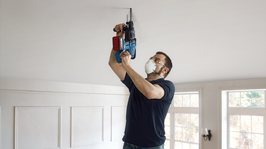 Акумулаторен безчетков перфоратор Bosch Blue GBH 180 - Li Solo, снимка 8 - Акумулаторни перфоратори