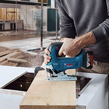 Акумулаторен прободен трион Bosch blue GST 185 Solo, снимка 5 - Акумулаторни прободни триони