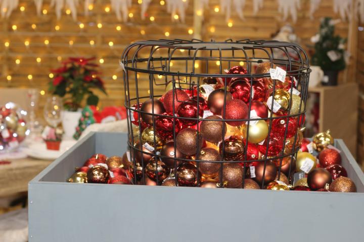 Коледна топка 6 см червена - Коледа