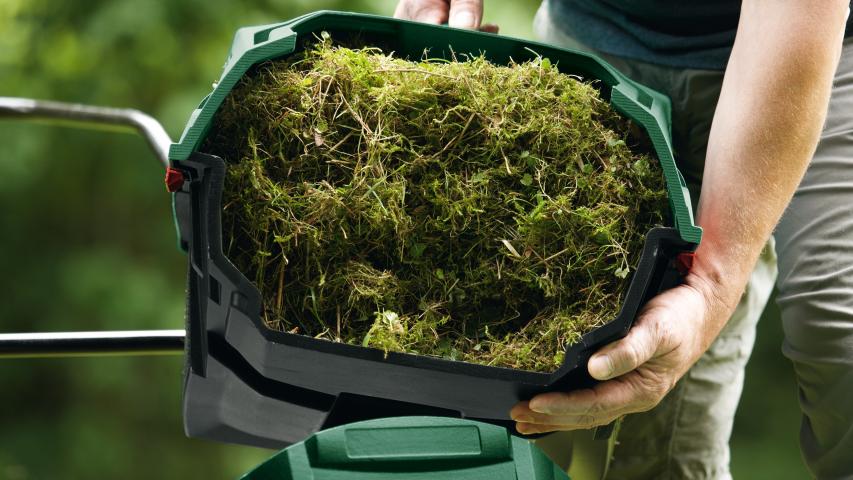 Електрически аератор Bosch UniversalRake 900, снимка 3 - Аератори, култиватори