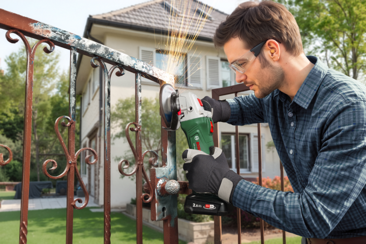 Акумулаторен ъглошлайф Bosch PWS 18V-70 solo, снимка 6 - Акумулаторни ъглошлайфи