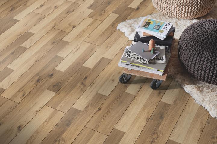 Ламинат 7 мм 4V Superior Amber Oak AC3/31 D99952, снимка 2 - Ламиниран паркет