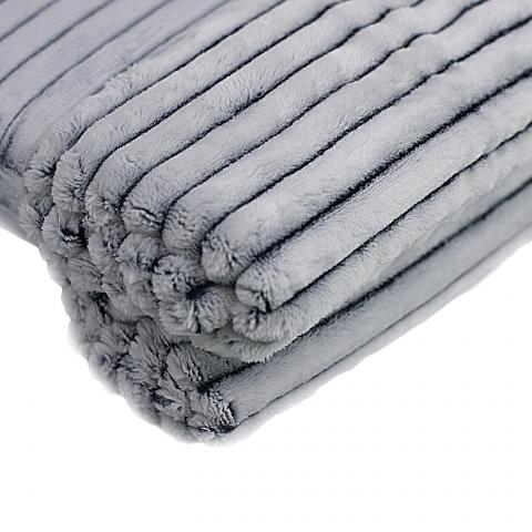 Тъмно синьо релефно одеяло 200х200 полиестерно, снимка 2 - Одеяла