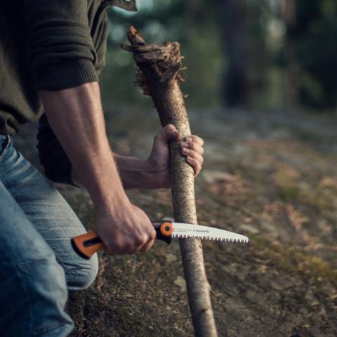 Градински трион Fiskars Xtract SW73, снимка 3 - Триони и ножове