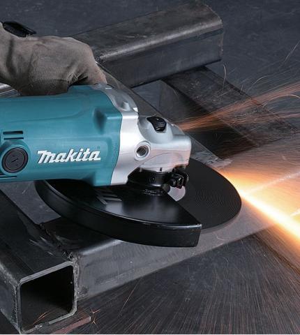 Ъглошлайф Makita GA9050, снимка 2 - Ъглошлайфи 230мм