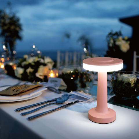 LED настолна лампа JULIE розова 3000K-4000K-6400K, снимка 3 - Настолни лампи