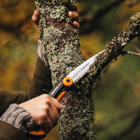 Градински трион Fiskars Xtract SW73, снимка 4 - Триони и ножове