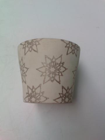 Кашпа Star Dance крем 15 см - Керамични кашпи