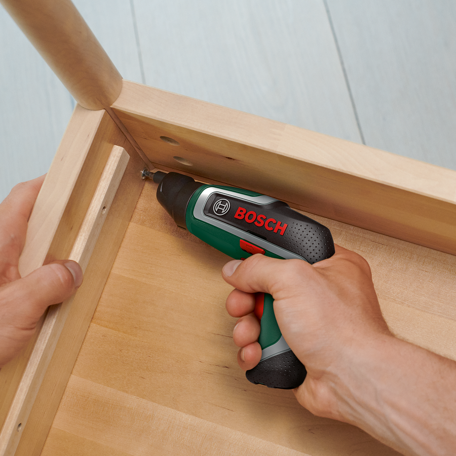 Акумулаторна отвертка BOSCH IXO 7 06063245 на топ цена — Home Max | ex ...