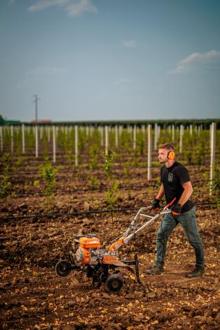 Бензинова мотофреза Villager VTB 8421, снимка 2 - Фрези