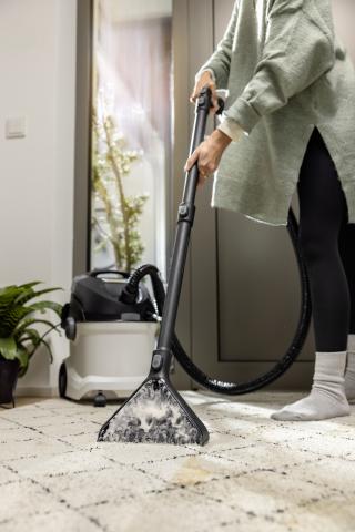 Перяща смукачка SE 5 Karcher, снимка 2 - Прахосмукачки за сухо и мокро почистване
