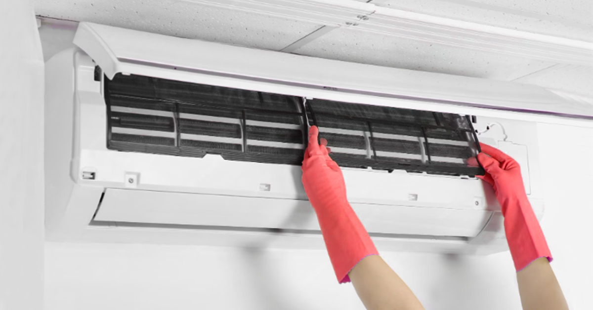 Почистване климатик